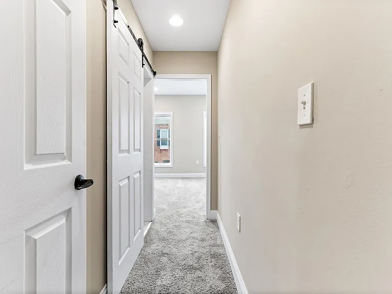 233 N Rose St — Photo 17