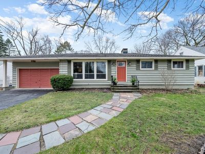 111 Maple Dr, Fayetteville, NY, 13066
