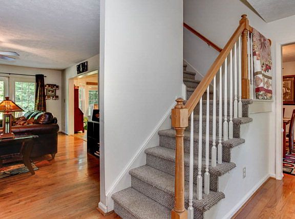 3rd image of 7972 Founders Mill Way
