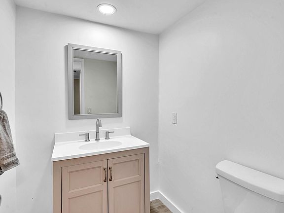5th image of 2751 N Palm Aire Dr #104