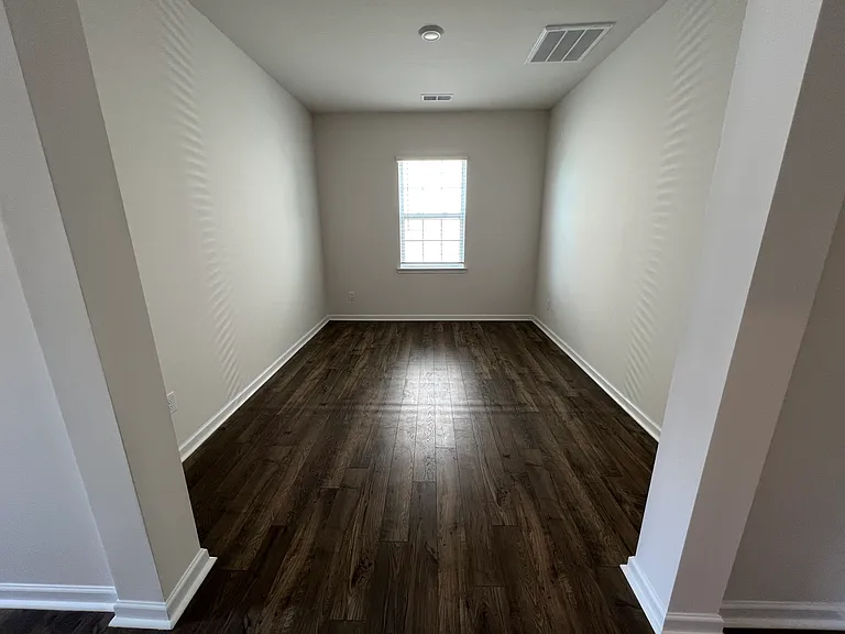 2020 Navarro Rd — Photo 22