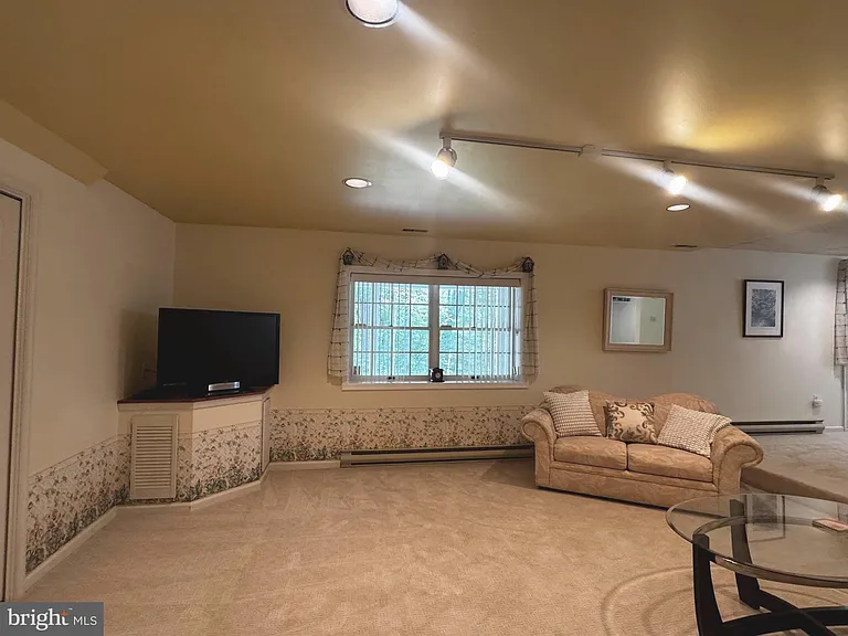 8268 Rippling Branch Rd — Photo 10