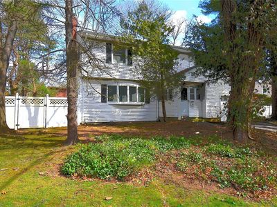 11 Linford Lane, Melville, NY, 11747