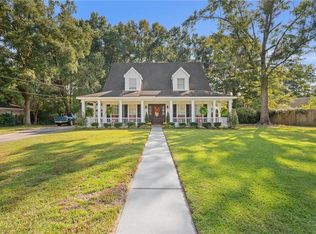8781 Whittington Dr, Mobile, AL 36695