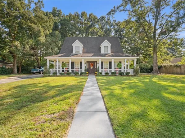 8781 Whittington Dr, Mobile, AL 36695