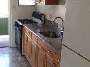 915 Hikina Ln, Honolulu, HI 96817