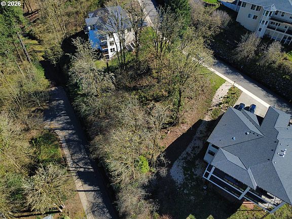 2nd image of 10421 SE Quailridge Dr
