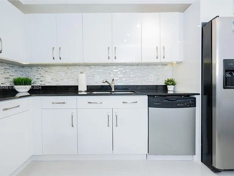 3801 S Ocean Dr #7O — Photo 14