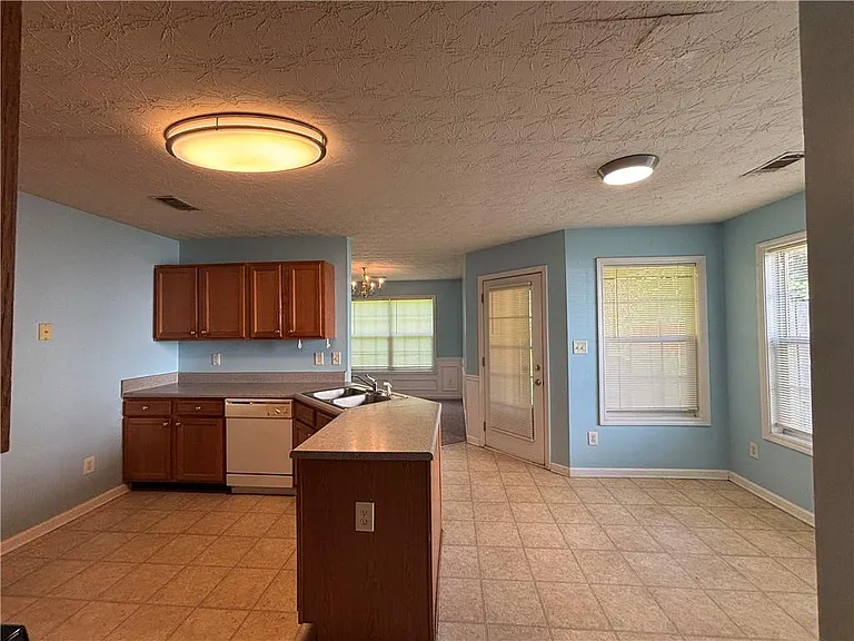 3287 Baymount Way — Photo 12