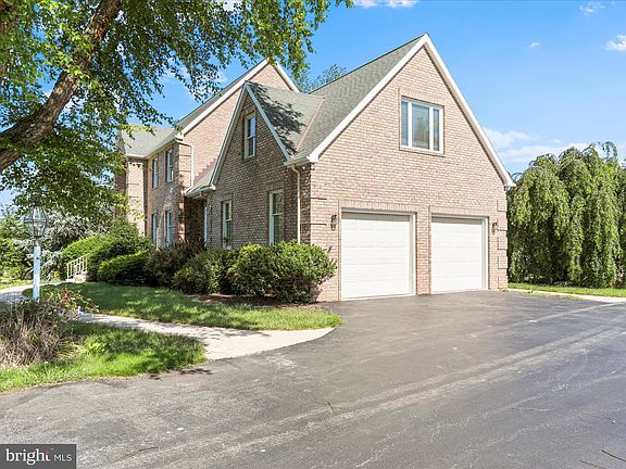 4th image of 20342 Ayoub Ln