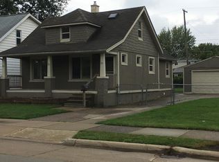 22093 Shakespeare Ave, Eastpointe, MI 48021