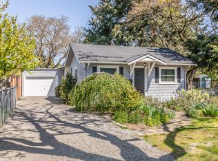 9305 SE Mill St, Portland, OR 97216