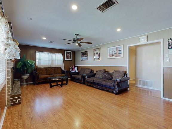 4th image of 4414 W Dengar Ave
