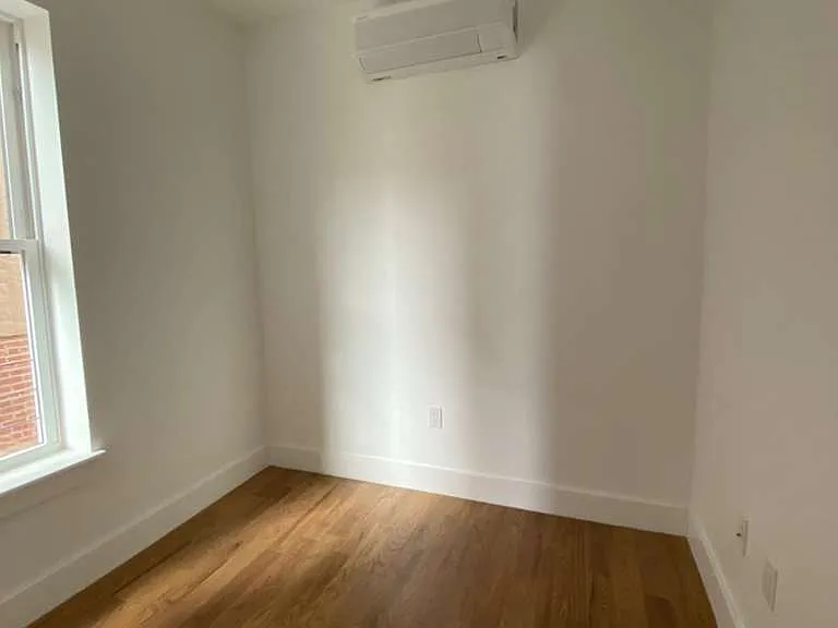 286 Hawthorne Ave #2 — Photo 11