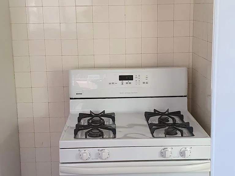 917 S Hobart Blvd — Photo 22