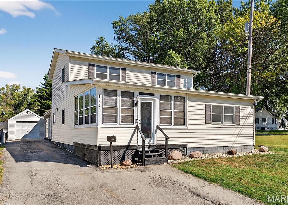 1st image of 1423 Roger Ave