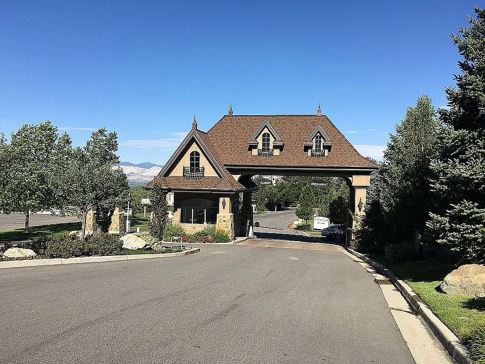 Pepperwood gate