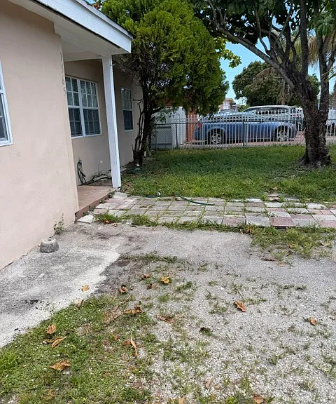 1365 NW 115th St — Photo 2