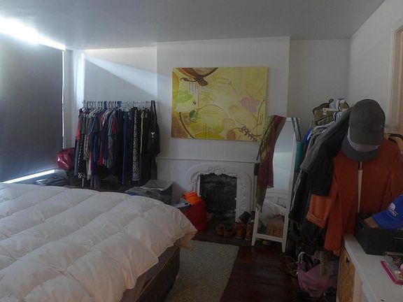 Rear bedroom