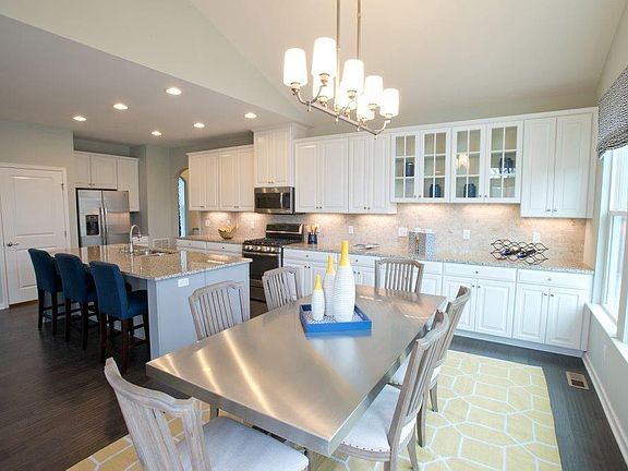 4th image of 53 Stoneledge Way