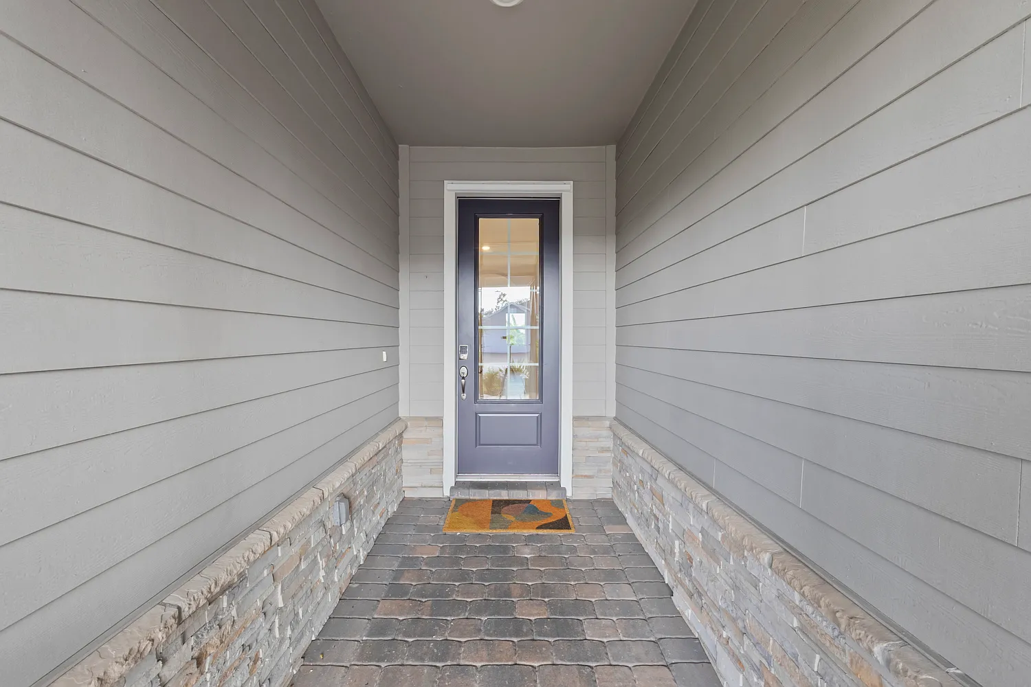 3 bed, 2007 sqft, $2,750 — Photo 4