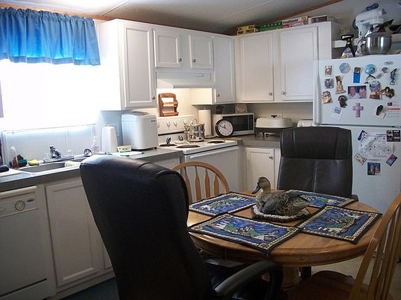 4th image of 3424 Manitou Dr
