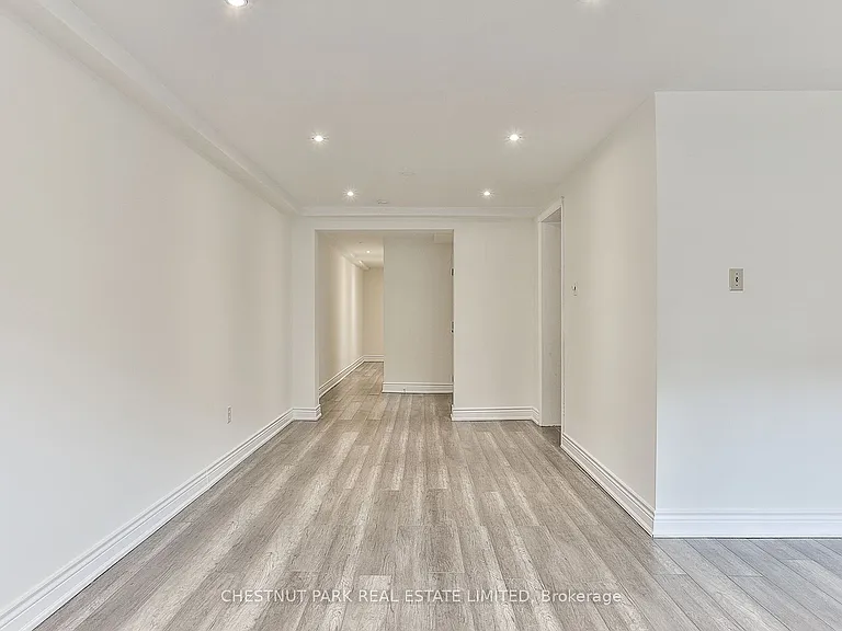 76 Walmsley Blvd #1 — Photo 16