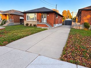57 Clarendon Ave, Hamilton, ON L9A 2Z9