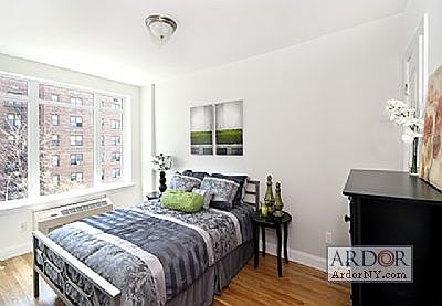 4th image of 30-94 Crescent St #4E