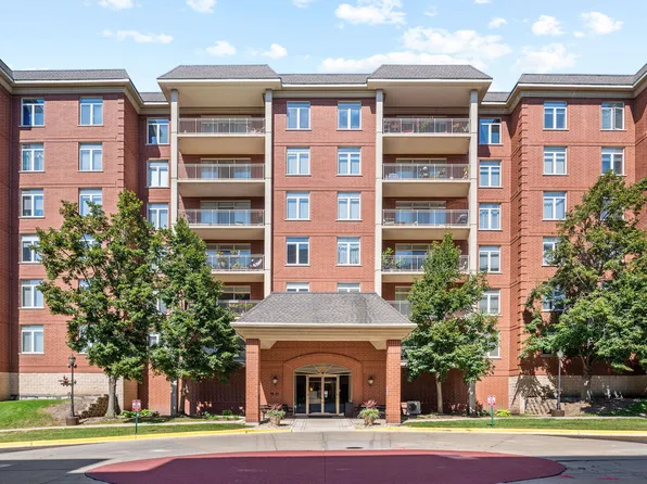 8400 Callie Ave Unit 209, Morton Grove, IL 60053