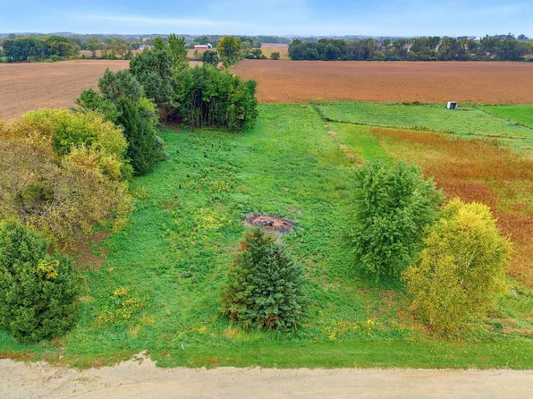N7105 HILLSIDE DRIVE, Watertown, WI 53094