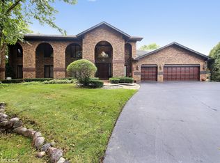 2064 Tennyson Ln, Highland Park, IL