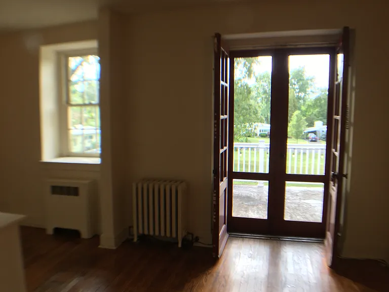 525 W Butler Pike #15 — Photo 16