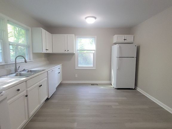 4th image of 3901 Newson Rd SW