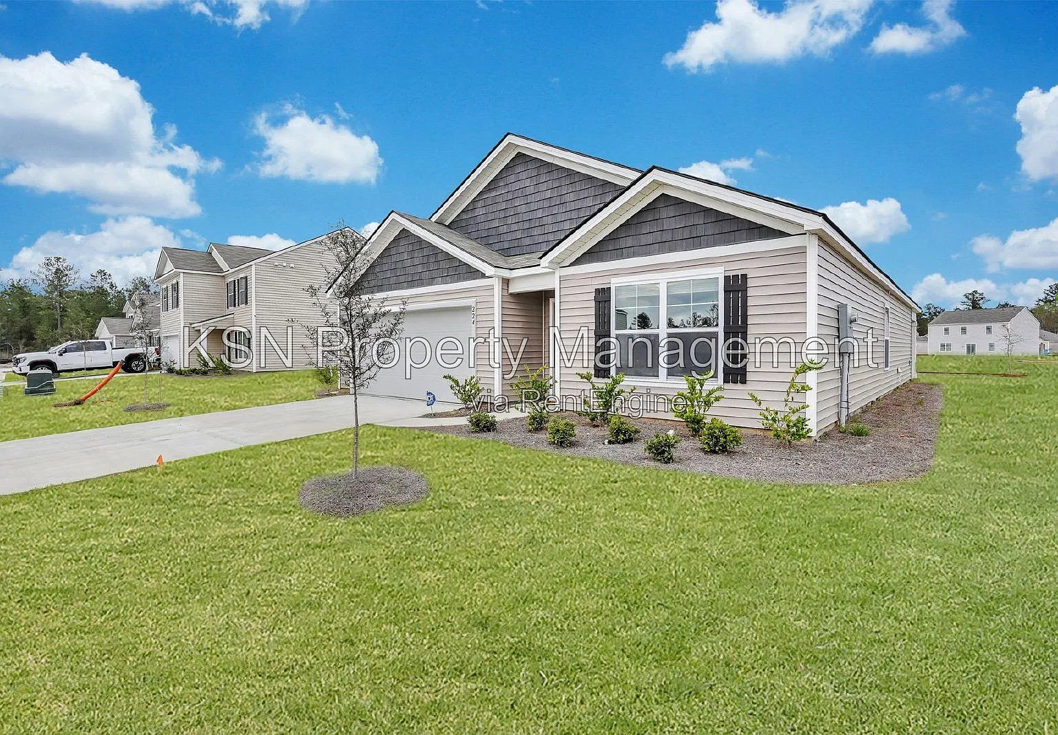 4 bed, 2.0 bath, 1775 sqft, $3,700 — Photo 3