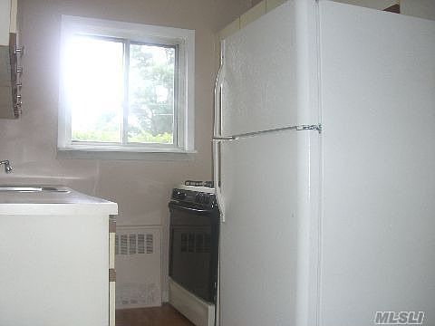 3rd image of 31 Edmunton Dr APT E15