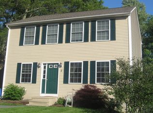 2 Ballou St, Cumberland, RI 02864