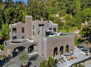 11968 Brentridge Dr, Los Angeles, CA 90049