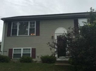 488 10th Ave, Woonsocket, RI 02895