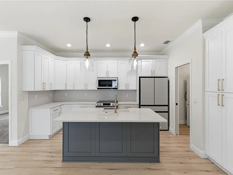 3944 Watson Dr — Photo 11