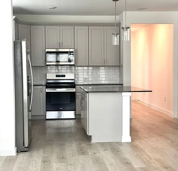 18106 Zemira Ln — Photo 3
