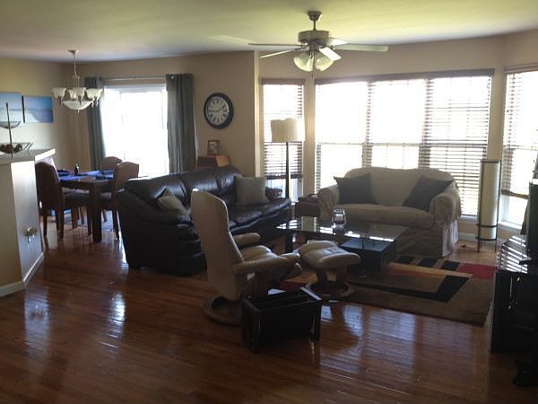 1st image of 808 Foxgrove Dr