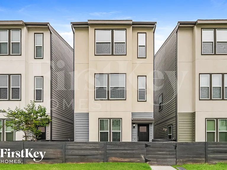 18415 Idyllic Aly — Photo 1