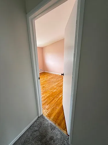 24 York St Photo 1