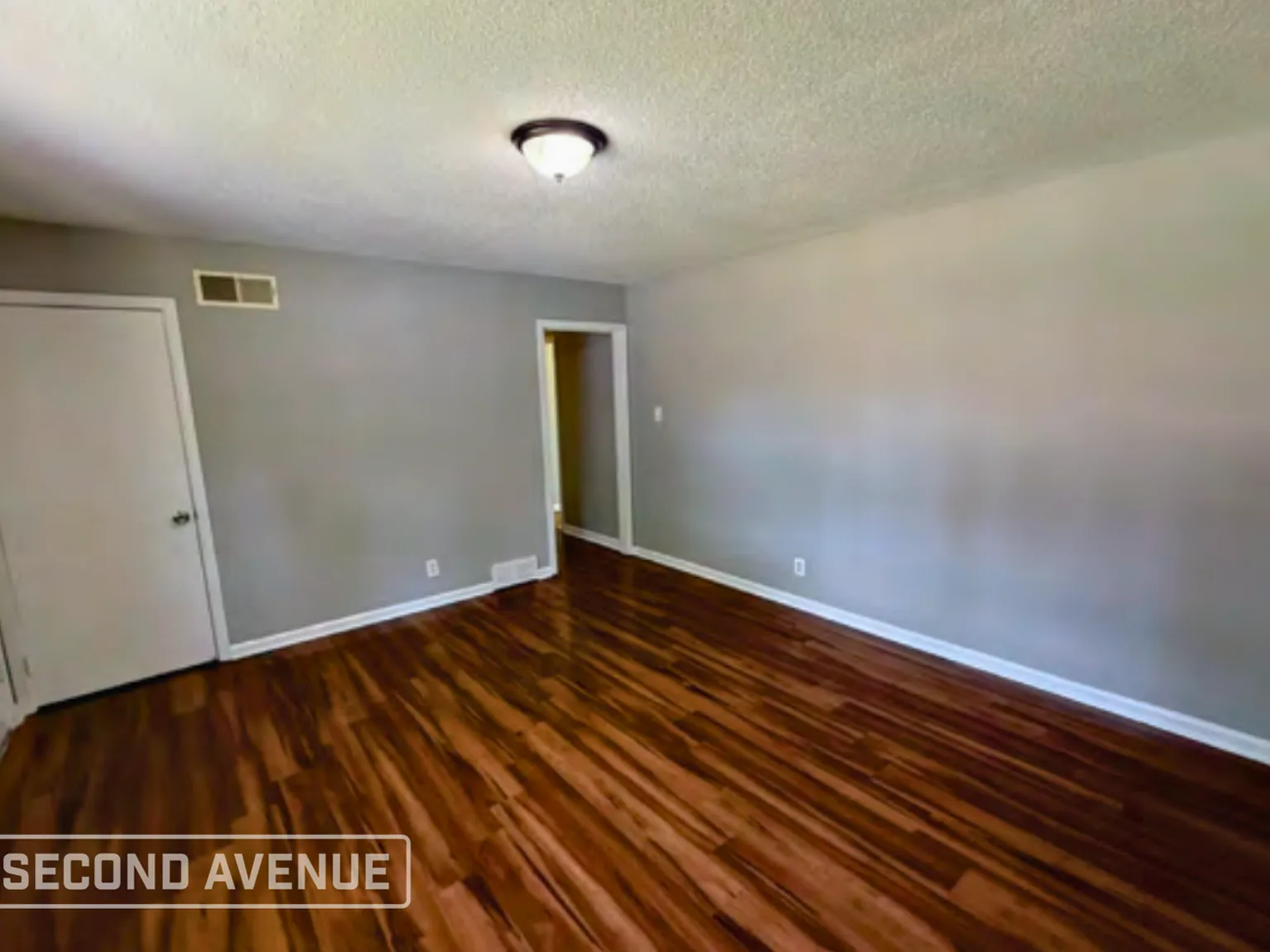 3 bed, 1.5 bath, 1224 sqft, $1,275 — Photo 3