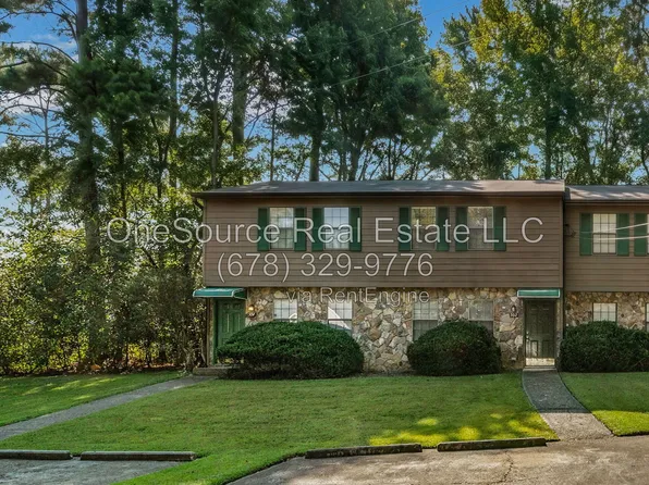 502 Oakwood Ct, Woodstock, GA 30188