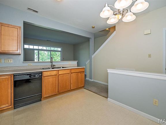 4th image of 4832 Heritage Heights Cir