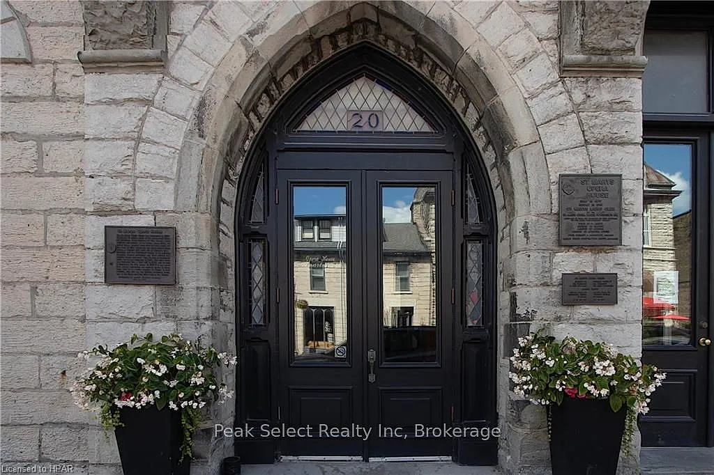 2 bed, $1,700 — Photo 1