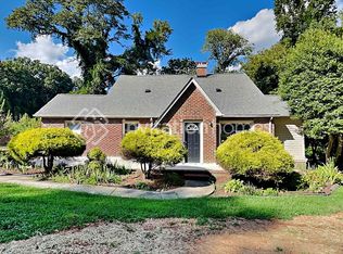 104 Sunset Dr, Mount Holly, NC 28120