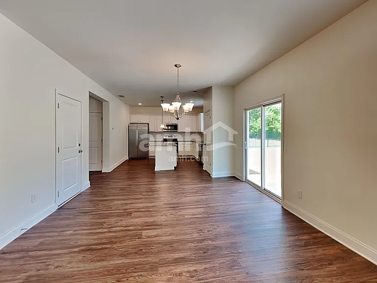 603 Lake Vista Ct — Photo 4